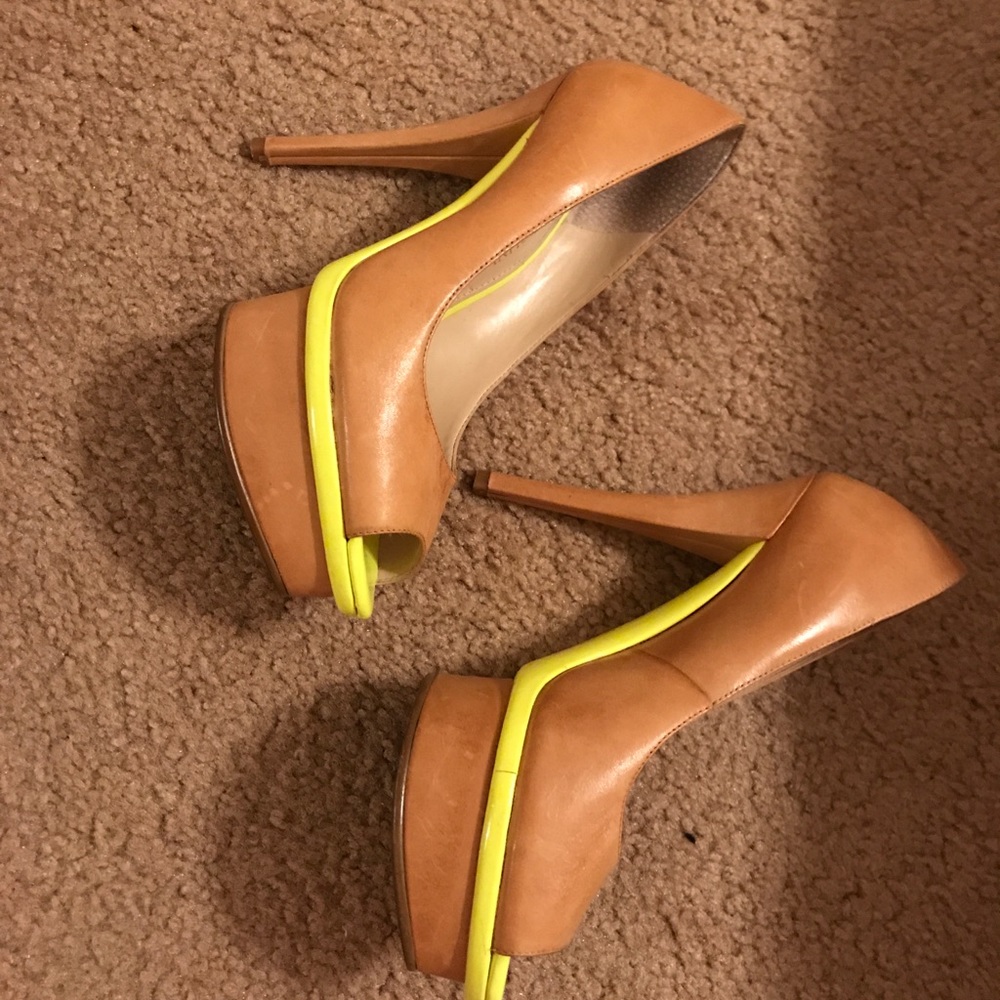 Beige and neon yellow
